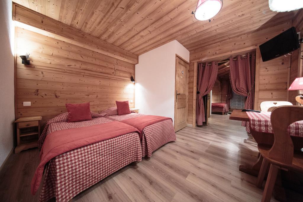La Perdrix Blanche Hotel Chatel Exterior photo